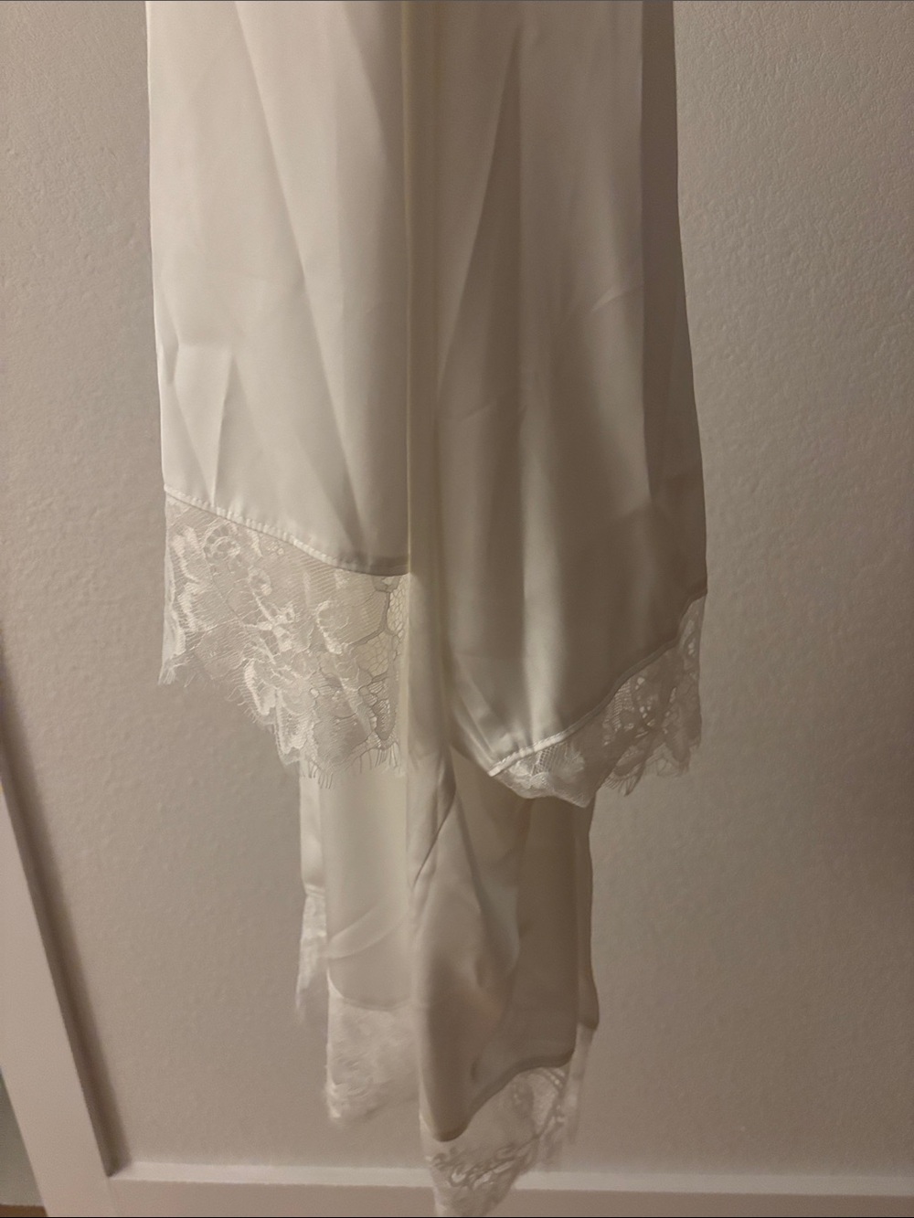 Birdy Grey tie robe Silky Lace-Trim Satin - White
